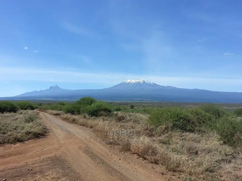 Unique 60-acre property close to Amboseli Sopa Lodge in Kilimani