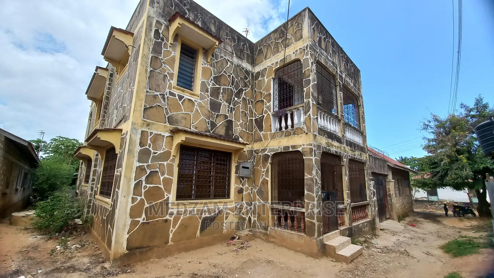 Ziwa la Ngombe 9-Bedroom Maisonette: For Sale - Don't Miss Out! in Ziwa la Ngombe