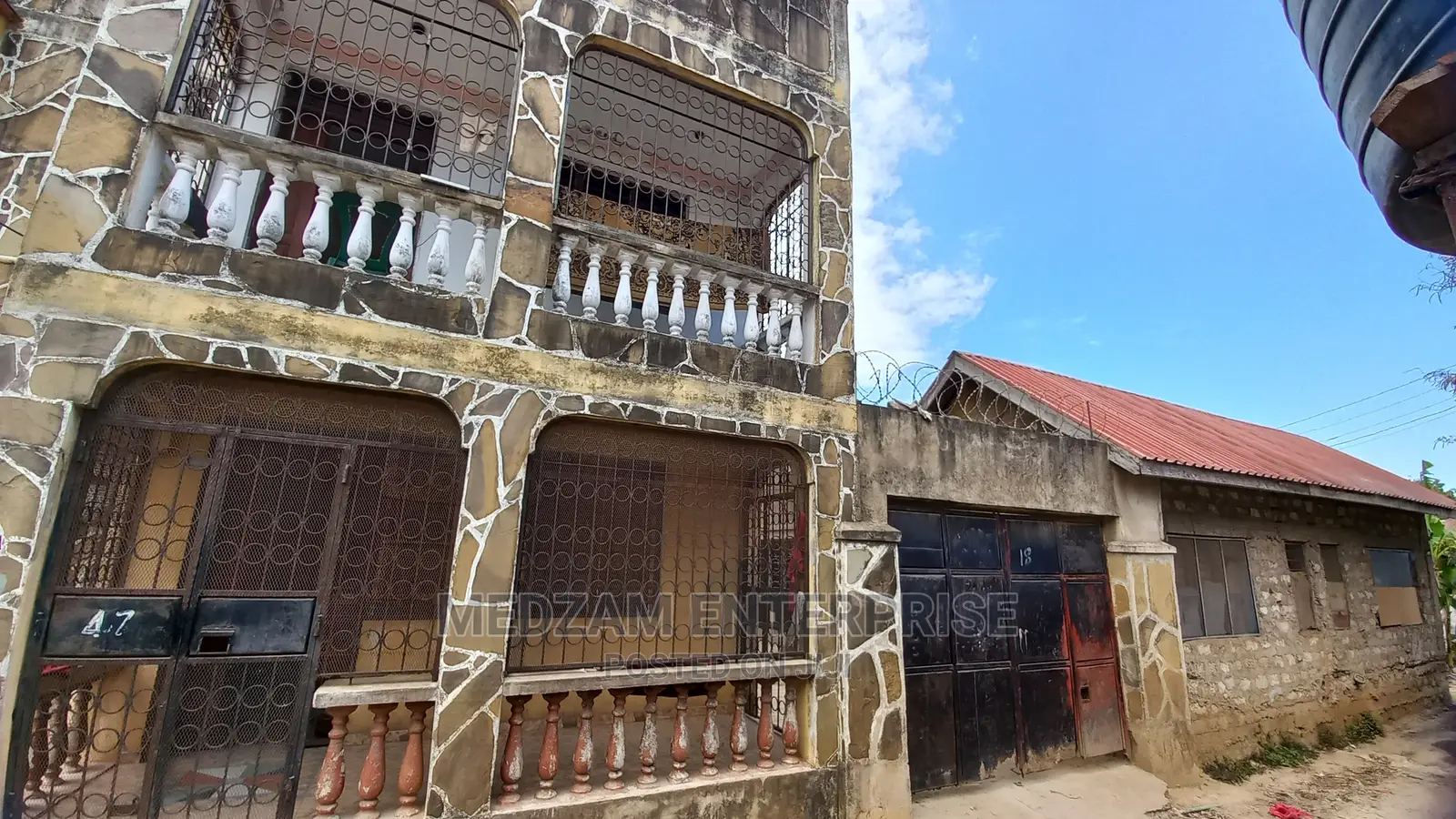 Ziwa la Ngombe 9-Bedroom Maisonette: For Sale - Don't Miss Out! in Ziwa la Ngombe