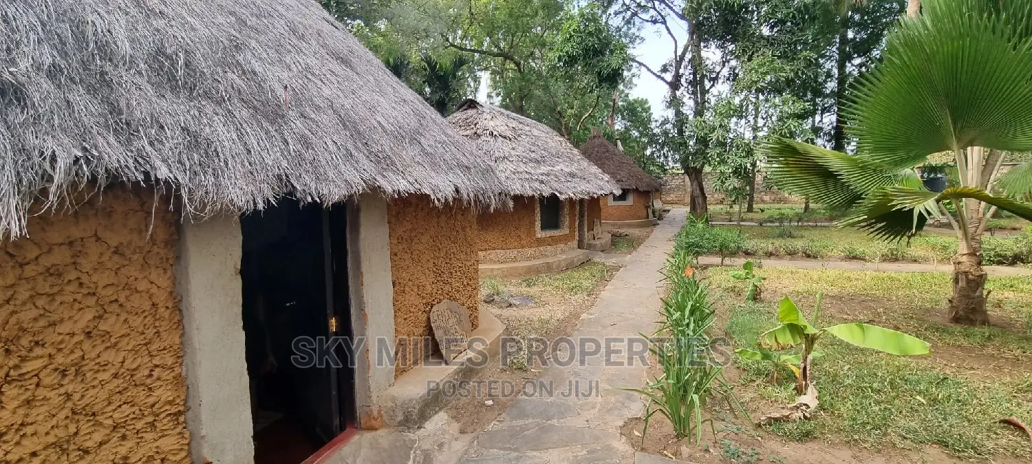 . Cultural Huts for Temporary Authentic Rental in Mtwapa