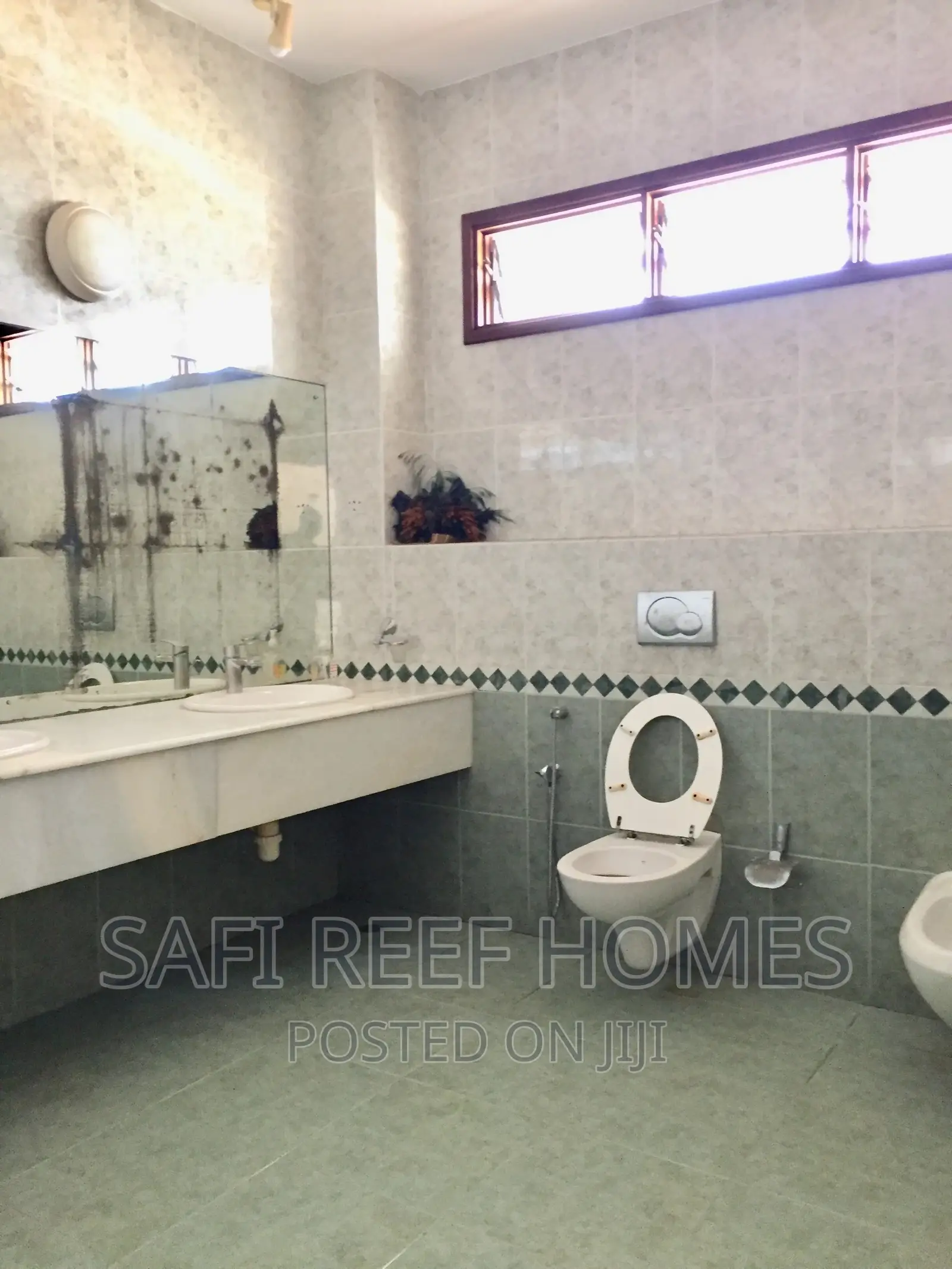 5-Bedroom Maisonette in Prime Nyali Location: For Sale in Nyali