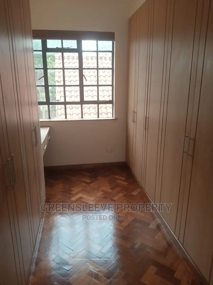 6bdrm Maisonette in Karen Plan for Rent in Karen