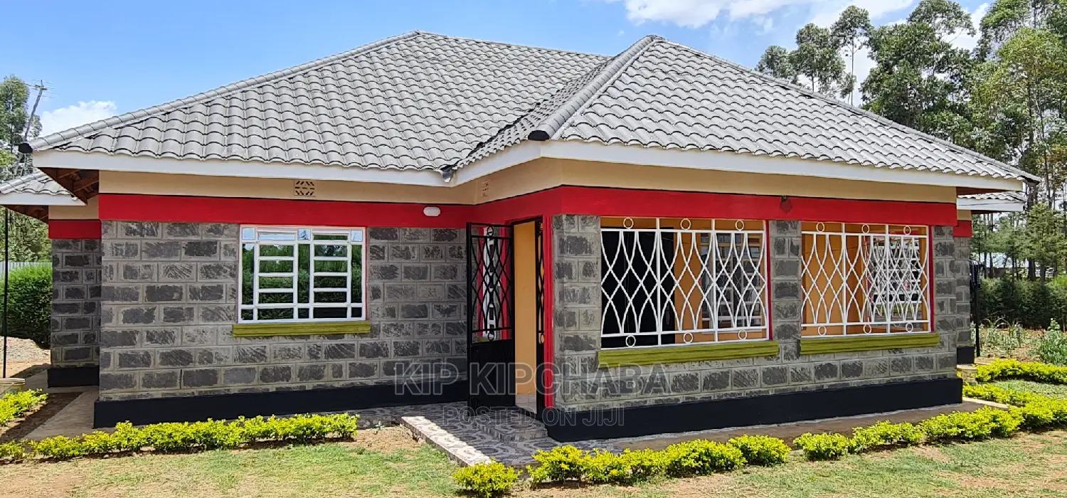 4-Bedroom Bungalow in Racecourse, Autspan - For Sale Now in Racecourse