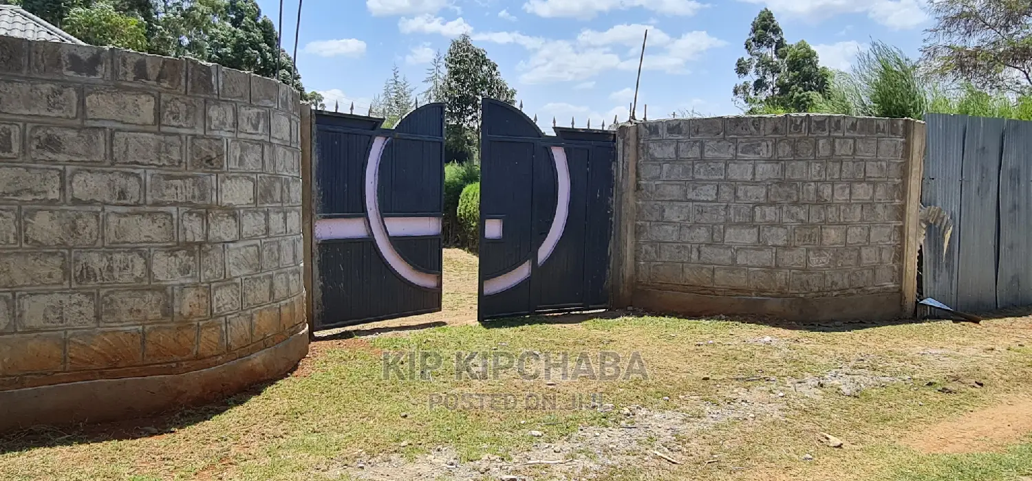 4-Bedroom Bungalow in Racecourse, Autspan - For Sale Now in Racecourse