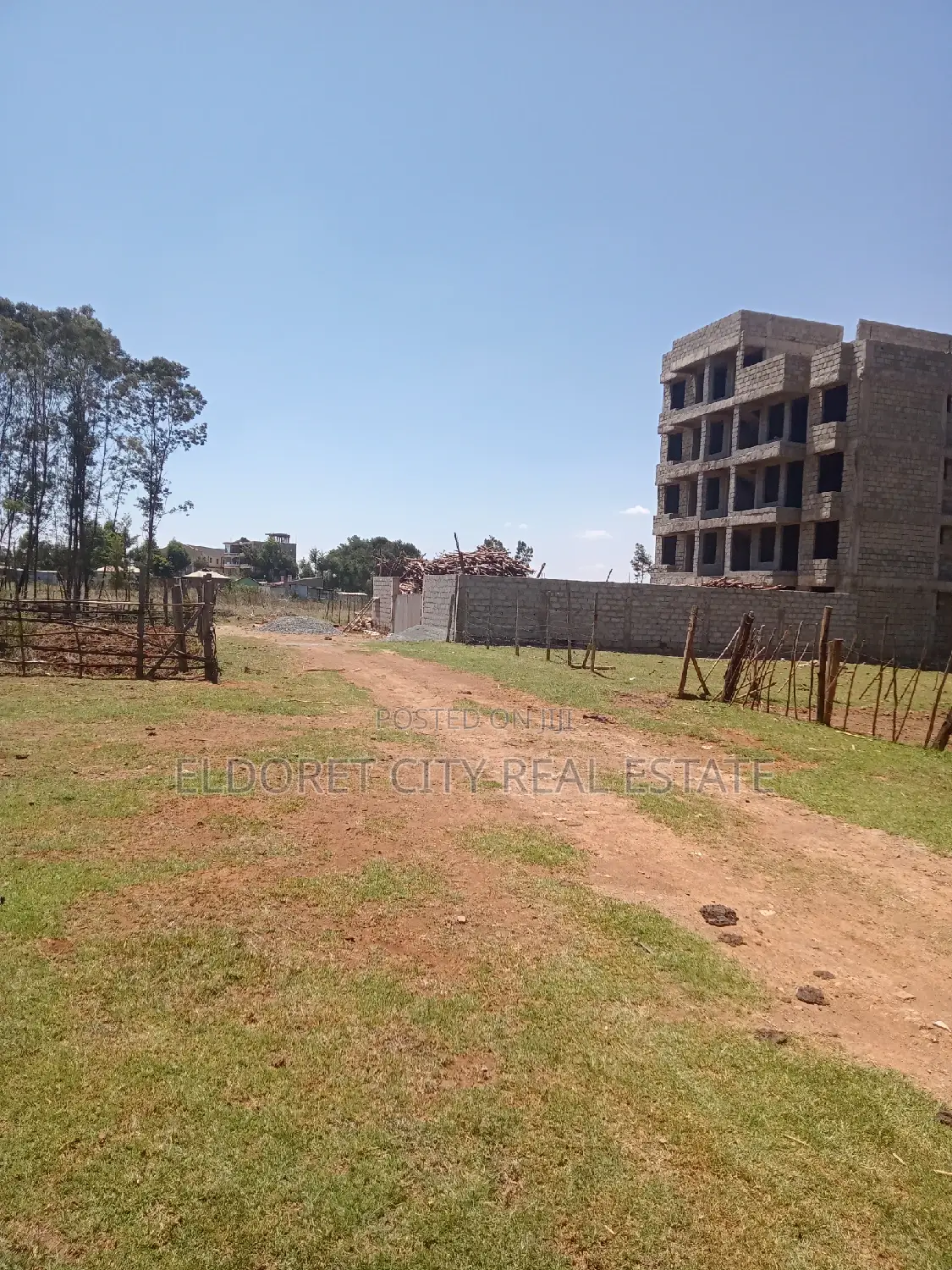  Prime 1/8 Plot Near Eldoret-Nairobi Highway: Ideal for Development in Eldoret West