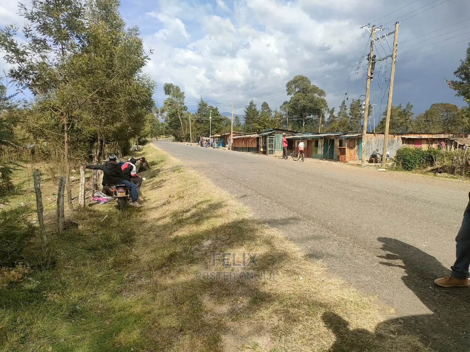 Narumoru/Kaburaini Half Acre Touching Main Tarmac in Kieni