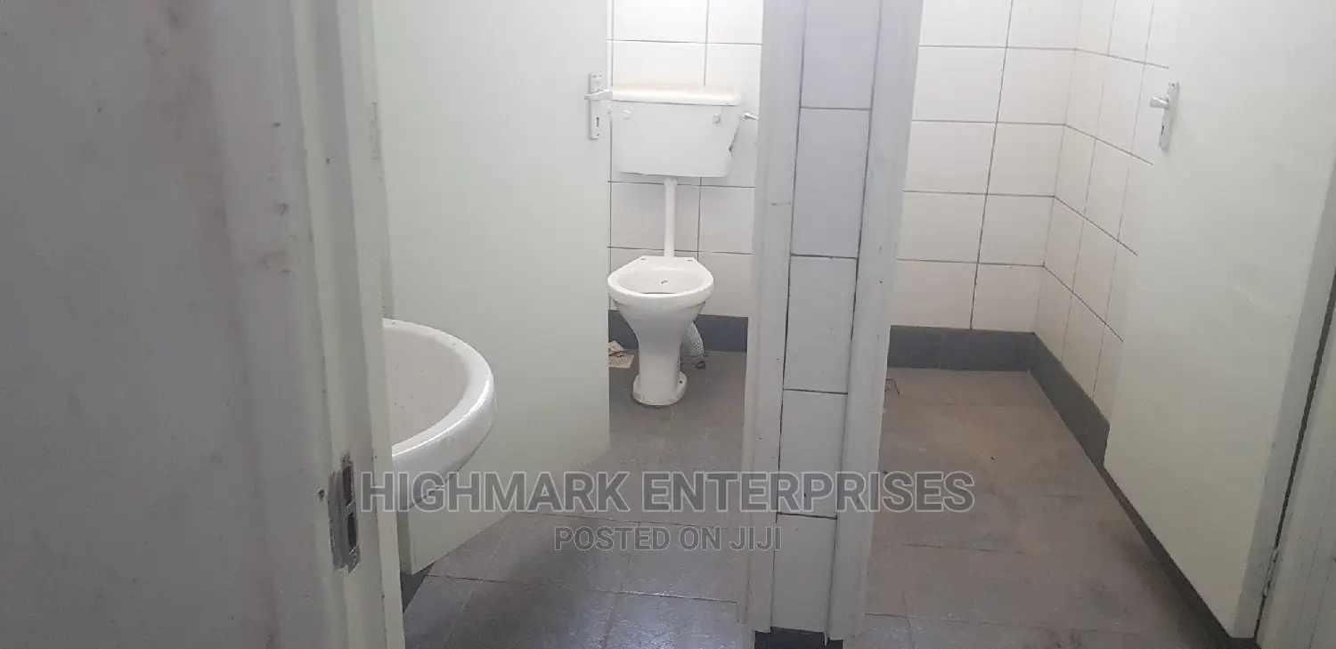 Spacious Godown for Sale in ICD Road - Seize the Opportunity Now! in Industrial Area (Nairobi)