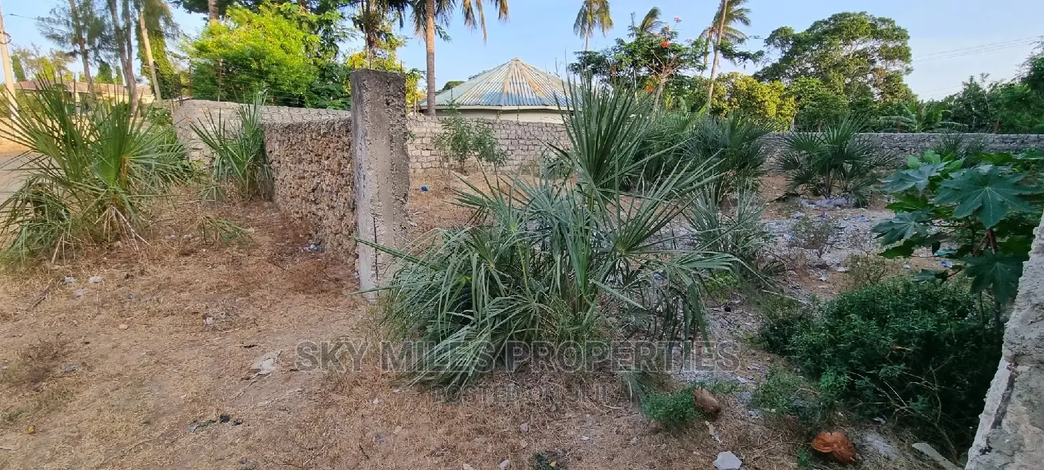 For Sale: Secure Walled Plot in Mtwapa, Kenya in Mtwapa