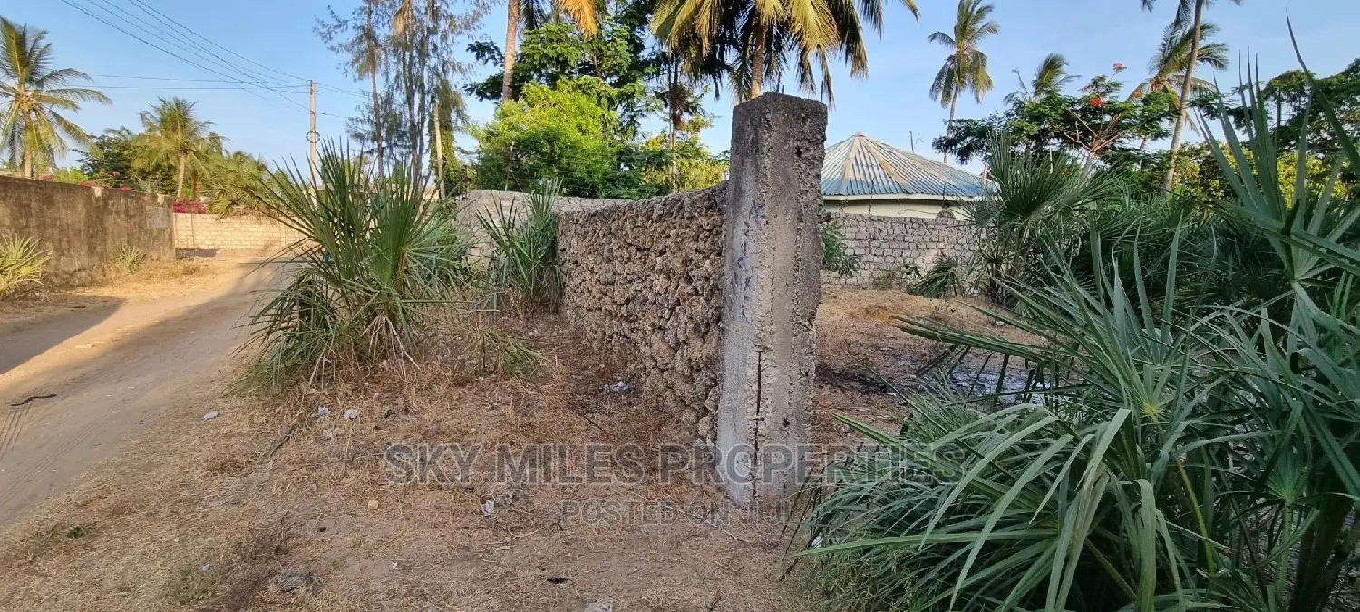 For Sale: Secure Walled Plot in Mtwapa, Kenya in Mtwapa