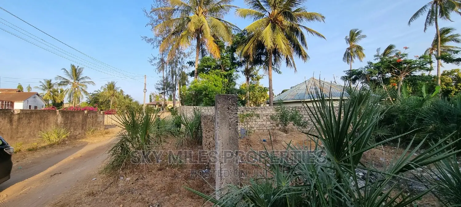 For Sale: Secure Walled Plot in Mtwapa, Kenya in Mtwapa