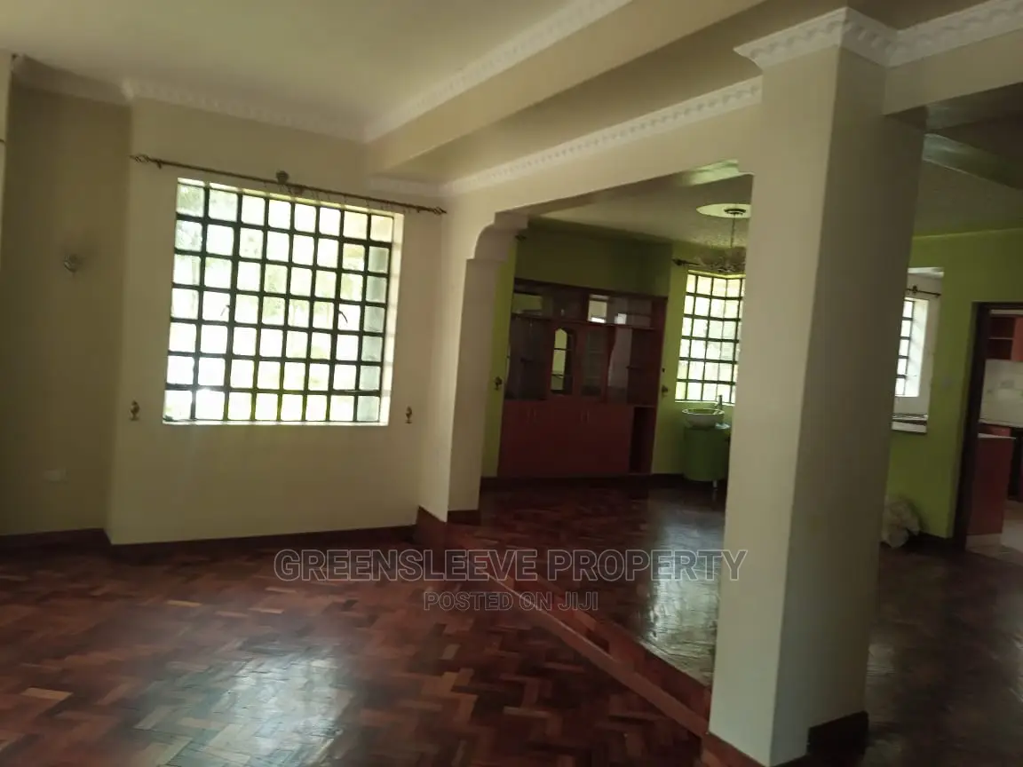 5bdrm Townhouse/Terrace in Mutero, Hardy for Rent in Hardy