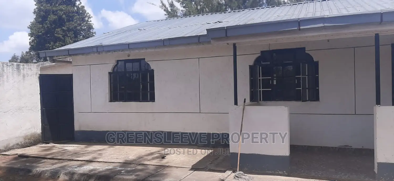 2bdrm Bungalow in Karen for Rent in Karen