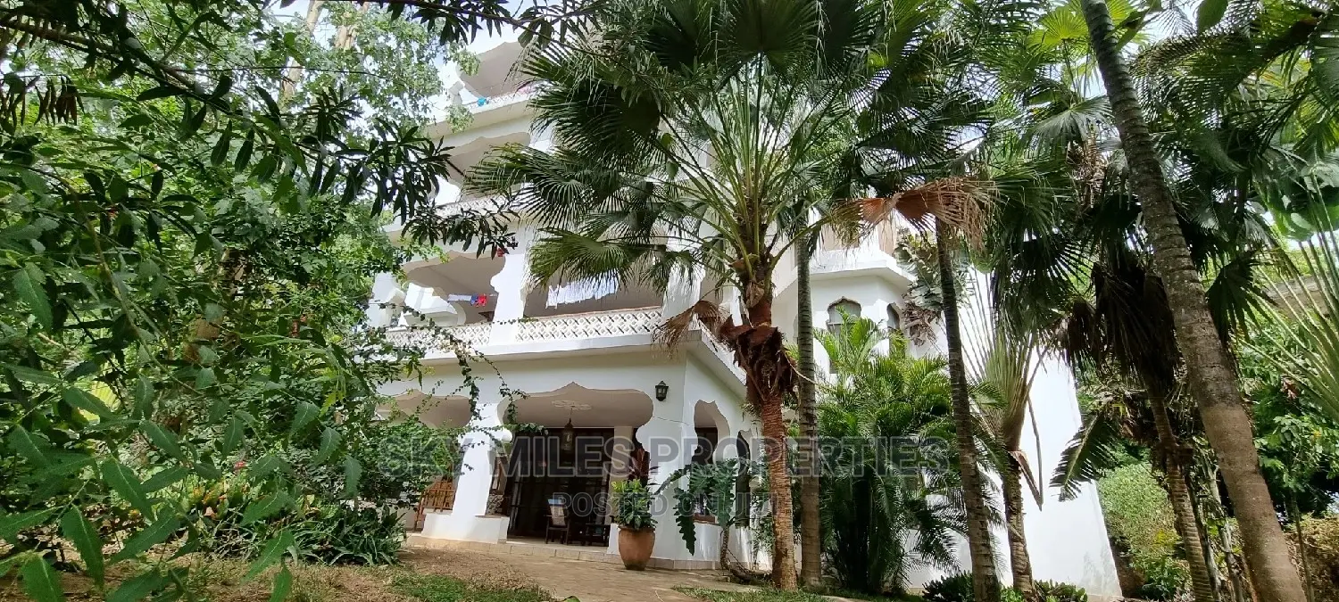 Elegant 3-Bedroom Apartment with All Furnishings Included in Mtwapa