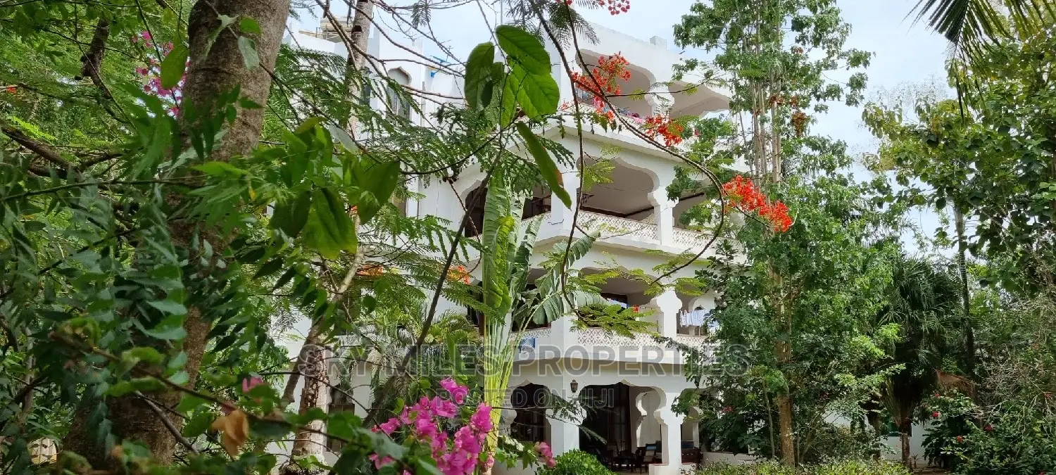 Elegant 3-Bedroom Apartment with All Furnishings Included in Mtwapa
