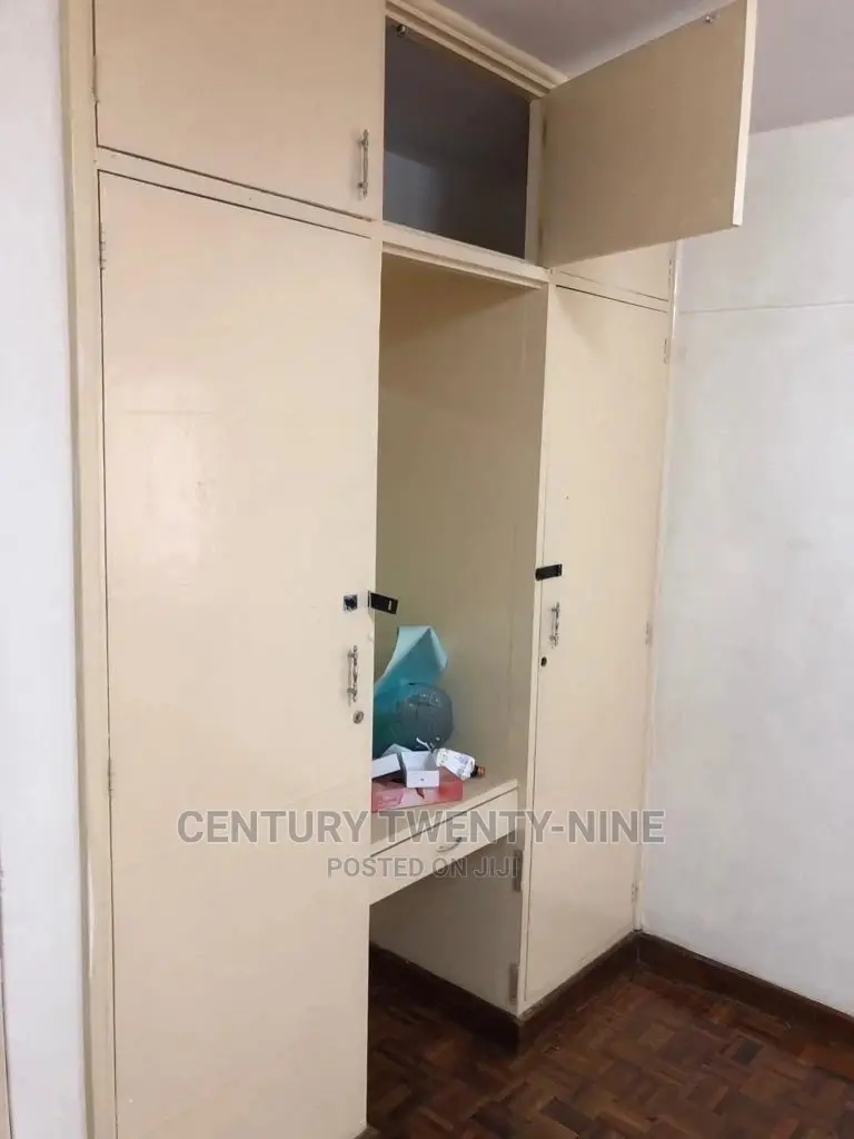 Mini Flat in Rehmat Apartments, Parklands/Highridge for sale in Parklands/Highridge