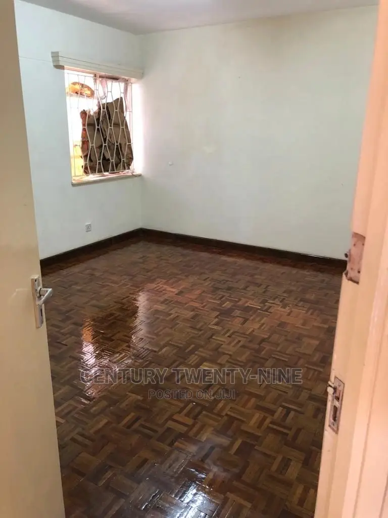Mini Flat in Rehmat Apartments, Parklands/Highridge for sale in Parklands/Highridge