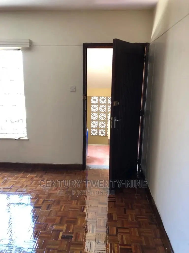 Mini Flat in Rehmat Apartments, Parklands/Highridge for sale in Parklands/Highridge