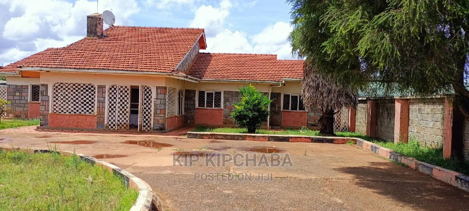 Spacious 4-bedroom Bungalow in Kimumu for Sale in Kimumu