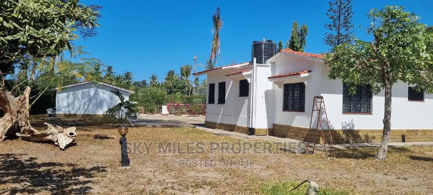 5-Bedroom Villa on Short Stay - Fully Furnished in Mtwapa