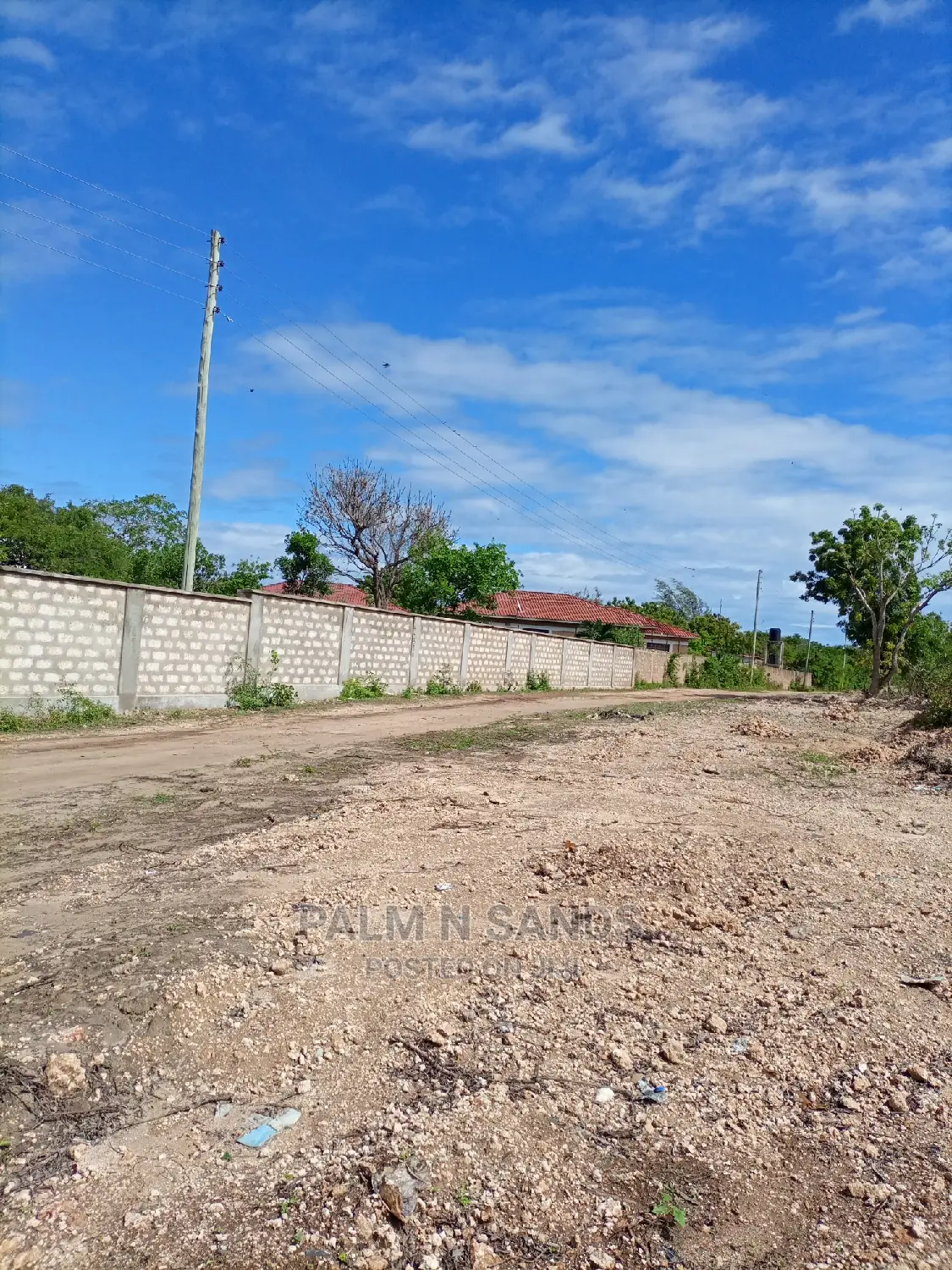 Half-acre beach plot offering unparalleled ocean vistas and easy access to amenities. Ideal for development! in Ukunda