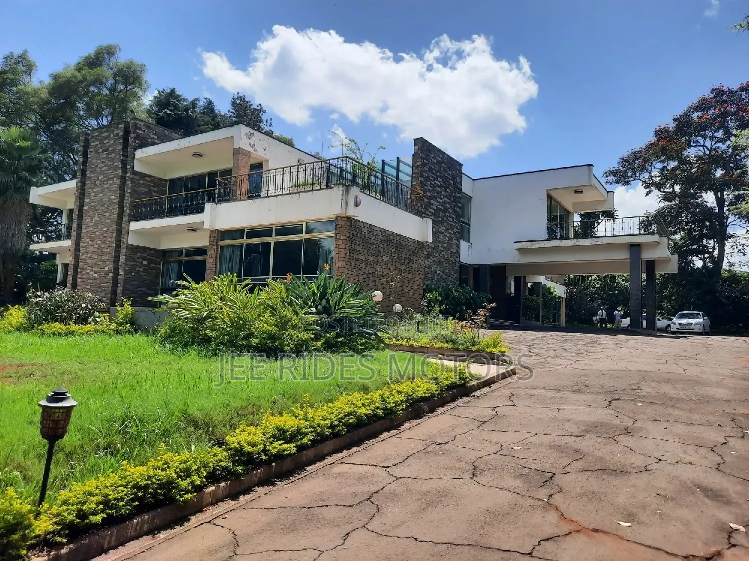 7-Bedroom Residence in Waiyaki Way - New Listing Available in Nairobi Central