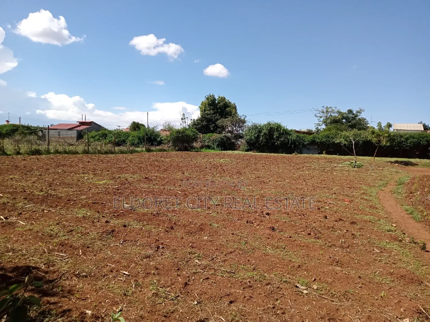Quarter Acre Maili Nne Land for Sale: Title Included in Eldoret CBD