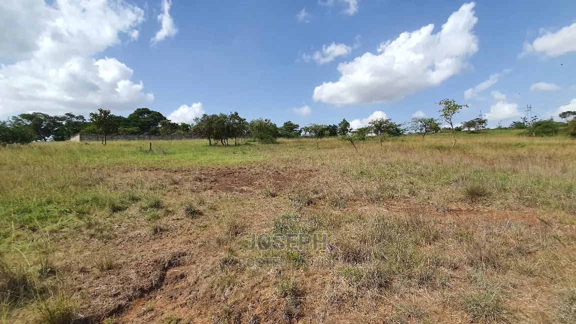 5-Acre Plot Near Castle Breweries Vincentian: Ideal Investment in Witeithie