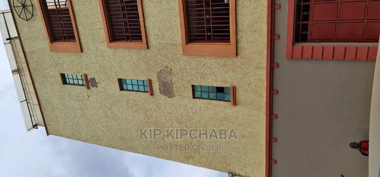 Large-Scale Juniorate Flats: 10 Bedrooms for Sale in Juniorate