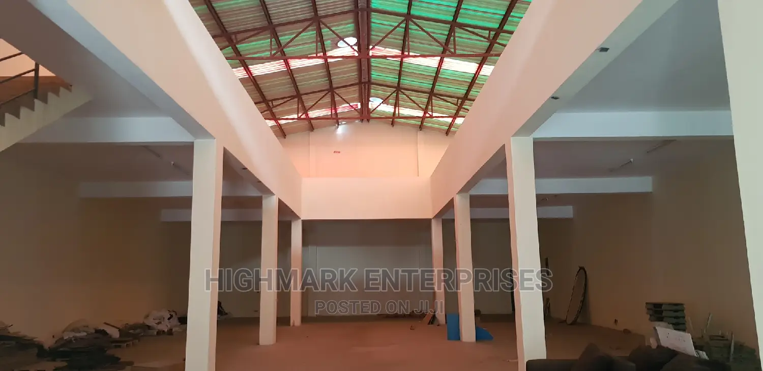 8600 Sq Ft Godown - Perfect for Business Growth and Storage in City Cabanas