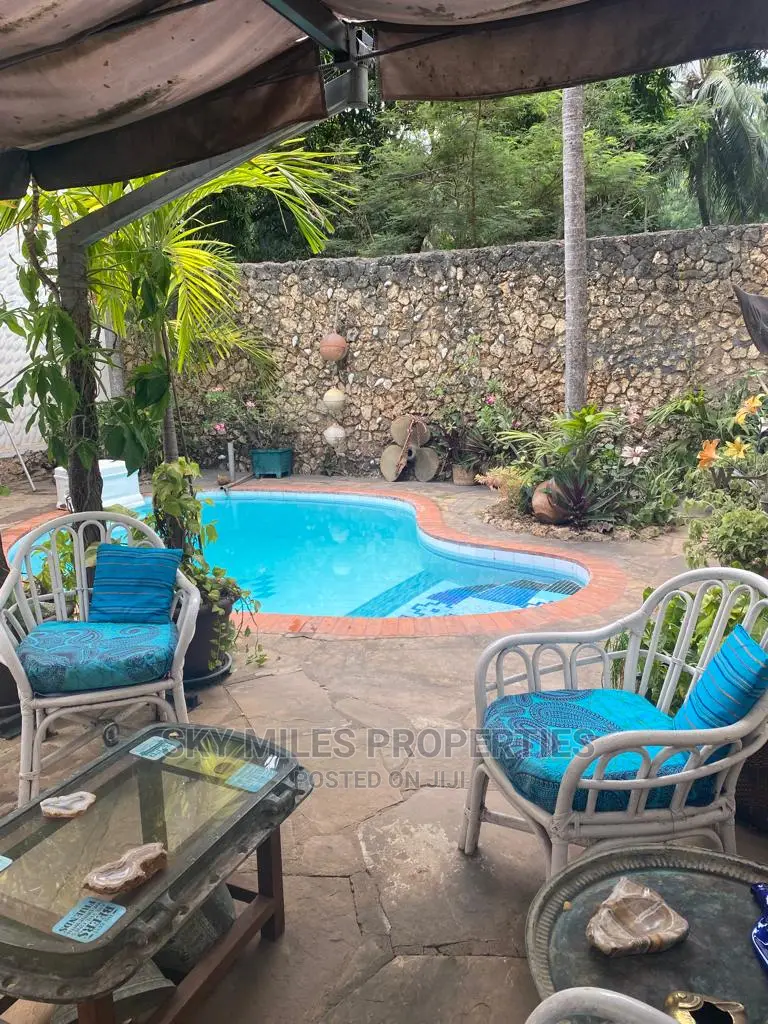 Villa with 4 Bedrooms in La-Marina, Mtwapa - For Sale in Mtwapa