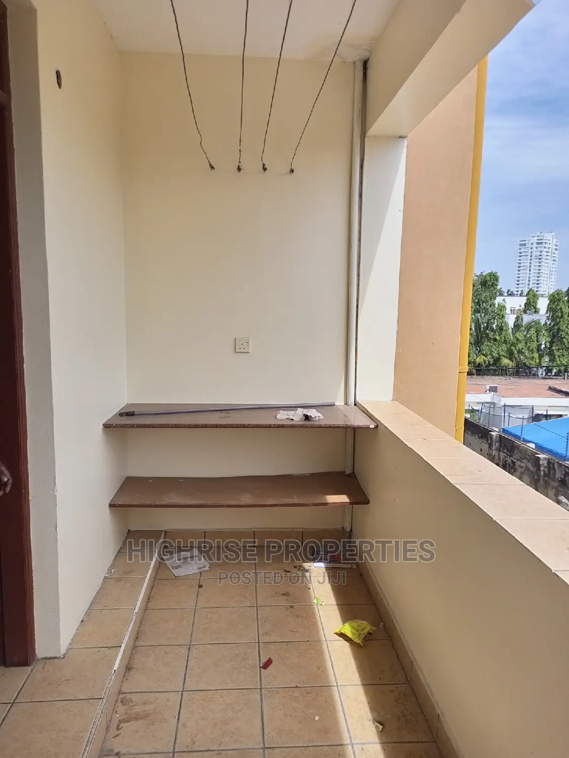 3bdrm Apartment in Kizingo for Rent in Kizingo