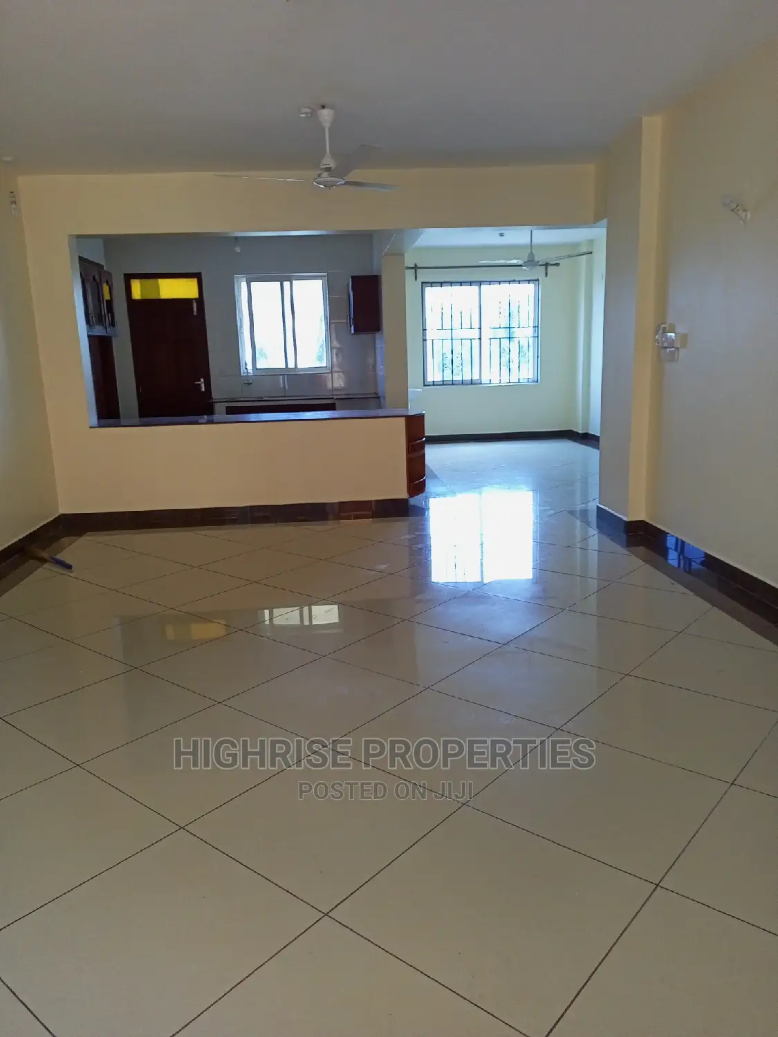 3bdrm Apartment in Kizingo for Rent in Kizingo