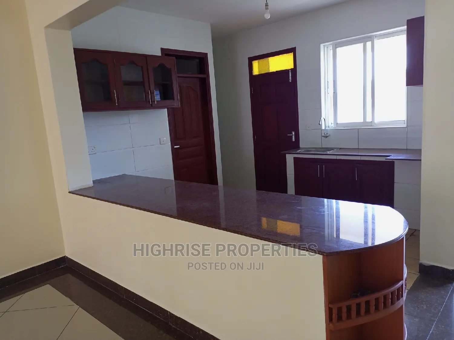 3bdrm Apartment in Kizingo for Rent in Kizingo