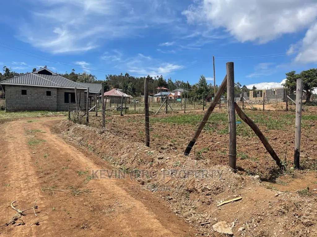 Spacious 50x100ft Residential Land Available in Kikuyu, Kamangu in Karai