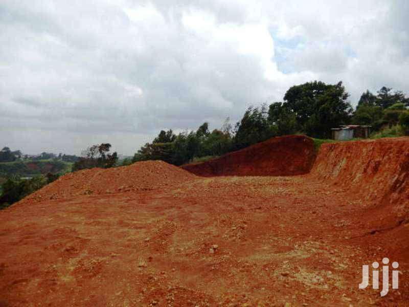 2.5-acre Kikuyu Land in Gitaru: Ideal for Development in Gitaru