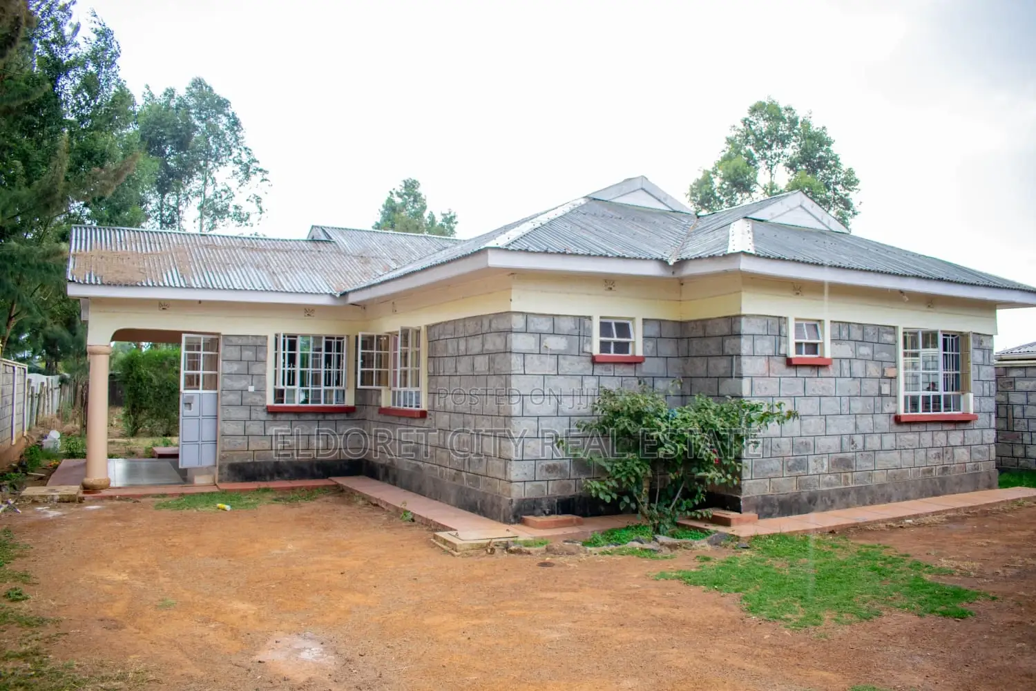 3-Bedroom Bungalow in Eldoret CBD's Blossom Area - For Sale in Eldoret CBD