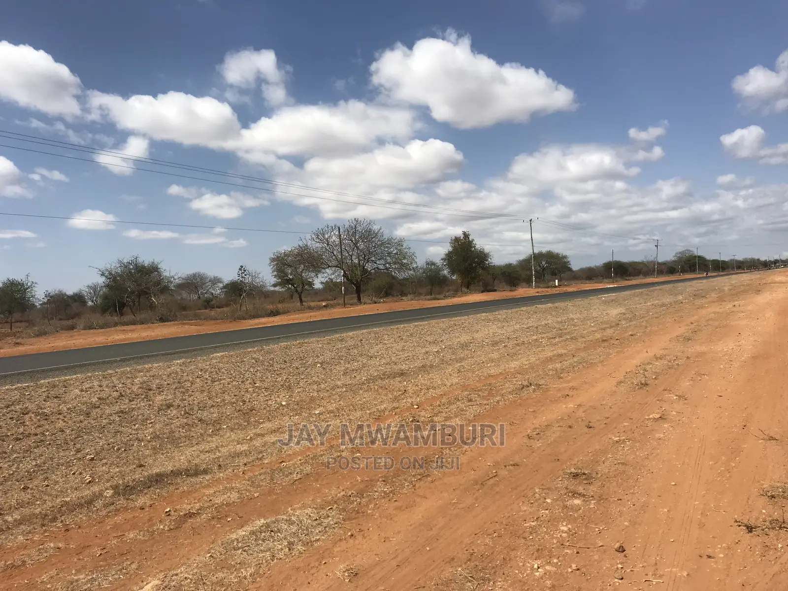 40 Acrea Touching Wote Tarmac Road Makindu in Makindu