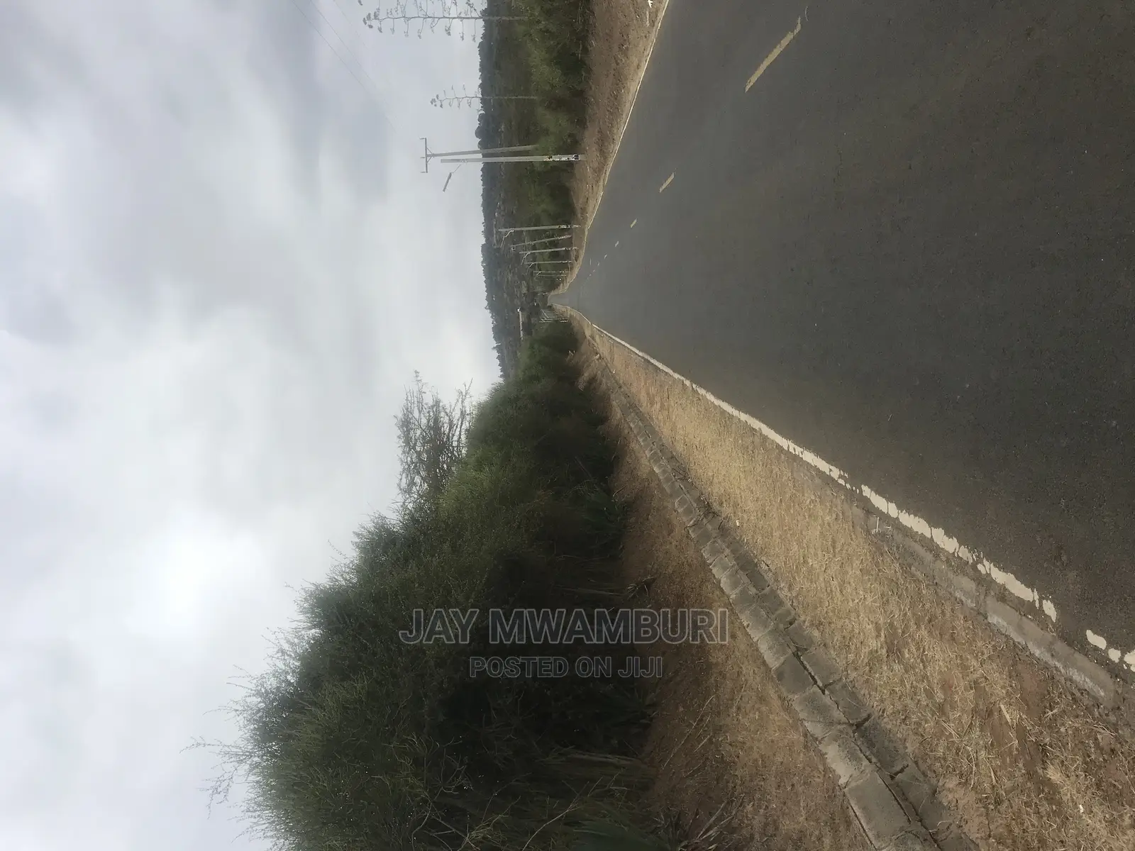 20 Acre Touching Kathome Tarmac Road Machakos in Junction