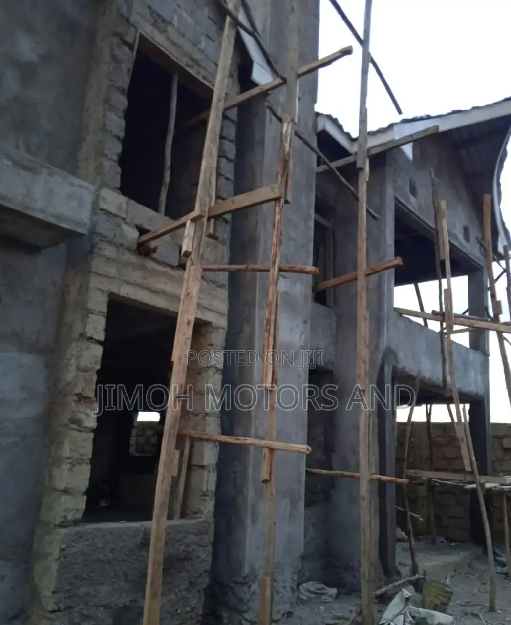 4-Bedroom Bungalow in desirable Ngoigwa, Parklands/Highridge in Parklands/Highridge