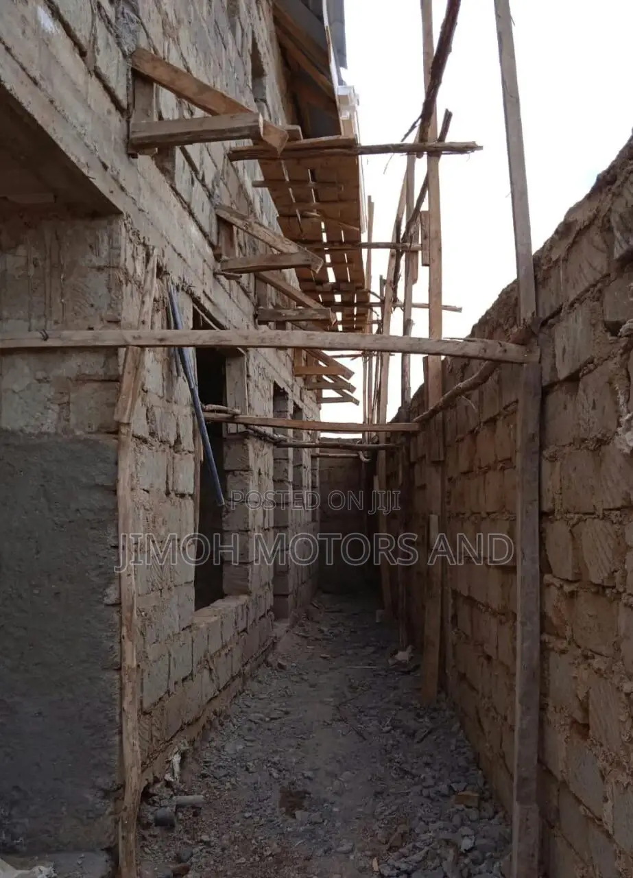 4-Bedroom Bungalow in desirable Ngoigwa, Parklands/Highridge in Parklands/Highridge