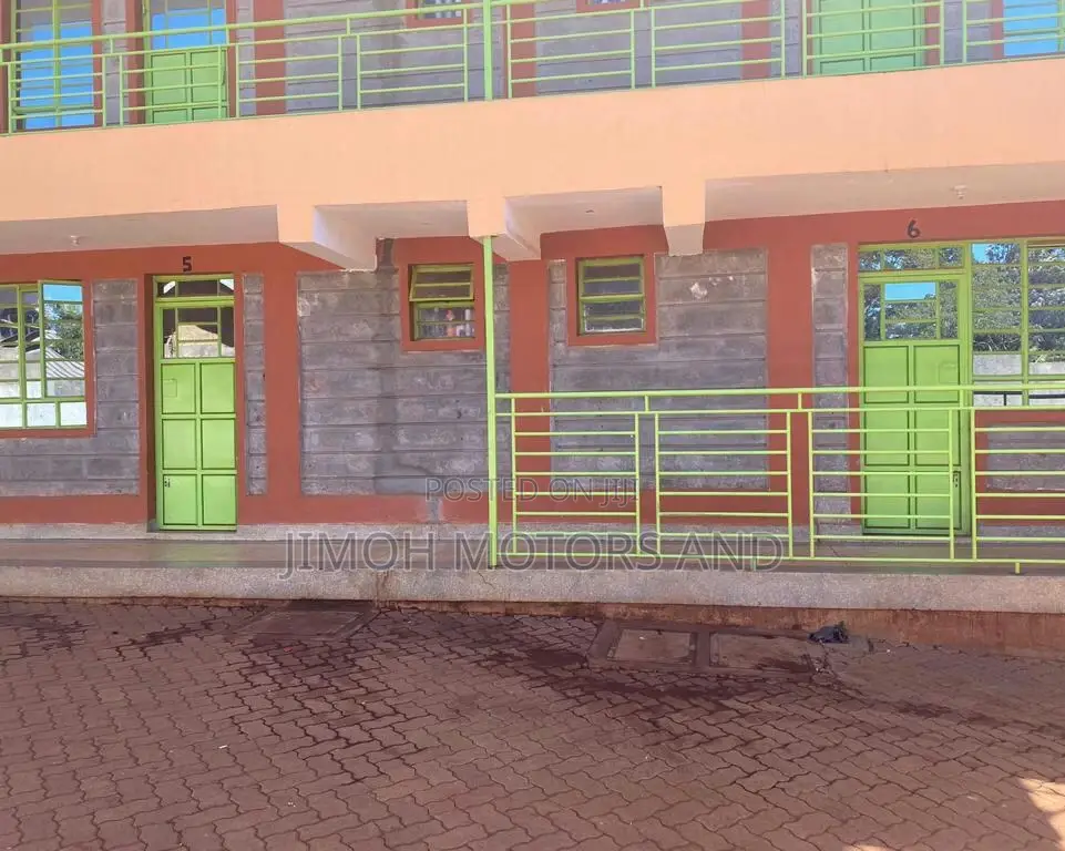 10-Bedroom House in Wangige, Parklands/Highridge - Ideal for Families in Parklands/Highridge