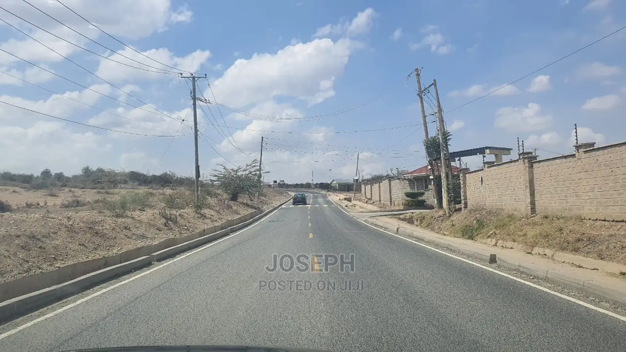 Graceland River Park Estates Adjacent 10-acre Plot for Sale in Athi River in Lukenya