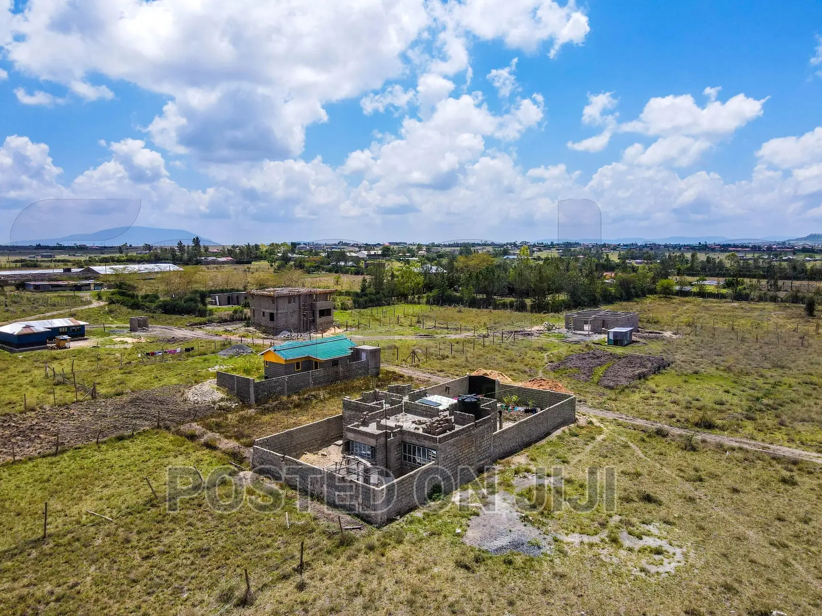 Plots in Malaa- 899,000 in Malaa