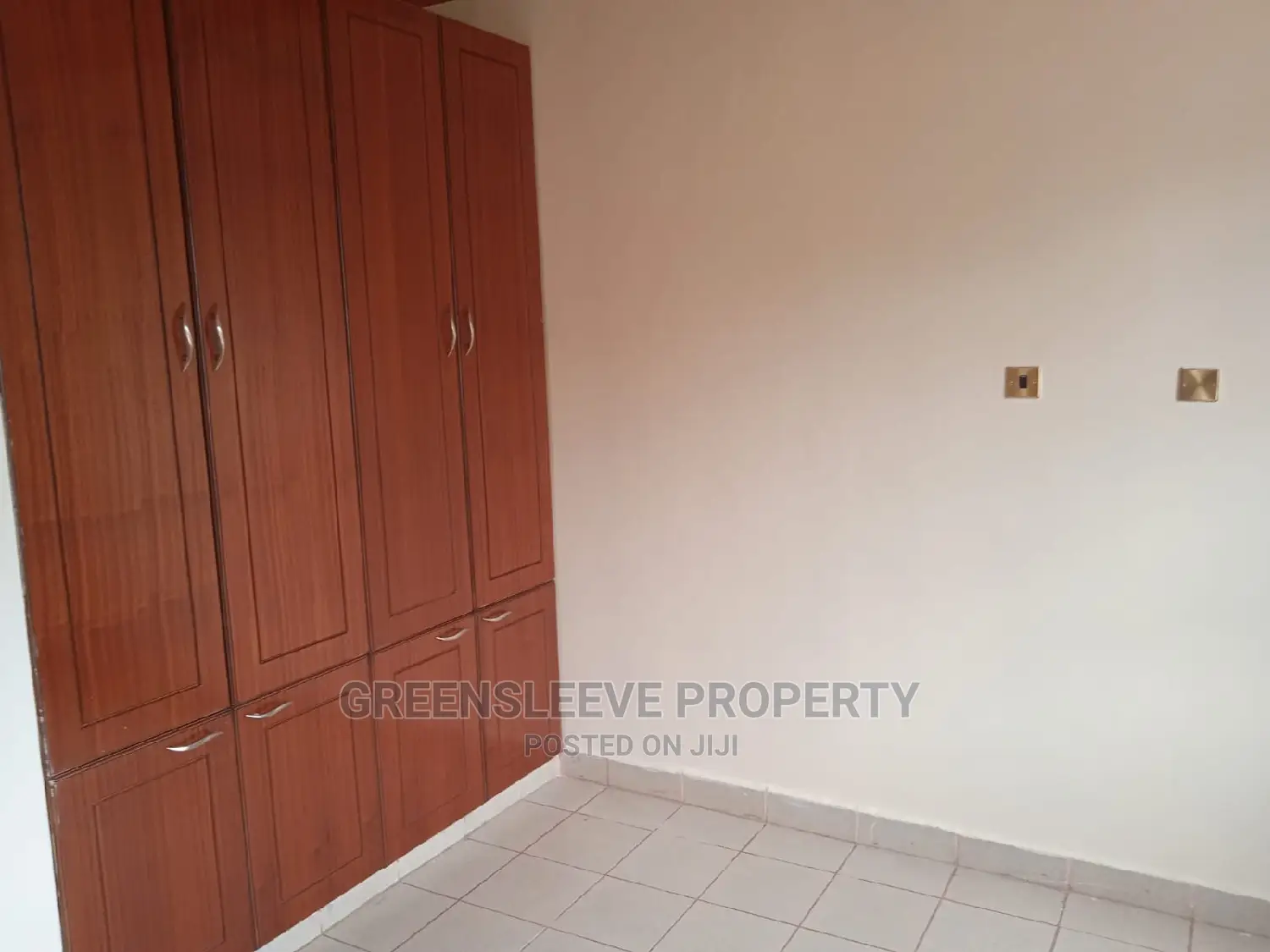 4bdrm House in Livington, Lavington for Rent in Lavington