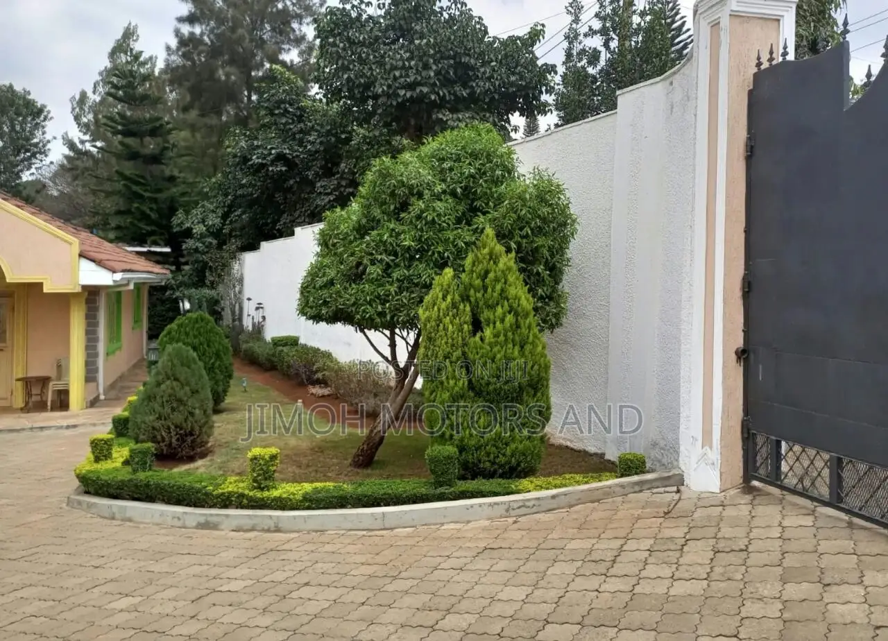 7-Bedroom Bungalow in Prestigious Runda, Parklands/Highridge - For Immediate Sale in Parklands/Highridge