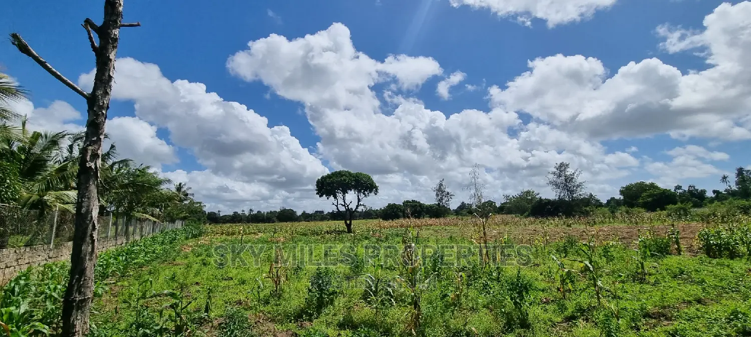 Mtwapa, Animo Area: 1.8 Acre Land on the Market in Mtwapa