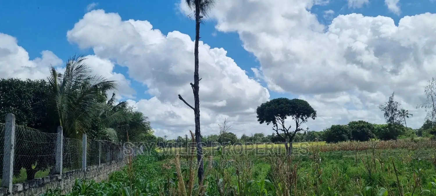 Mtwapa, Animo Area: 1.8 Acre Land on the Market in Mtwapa