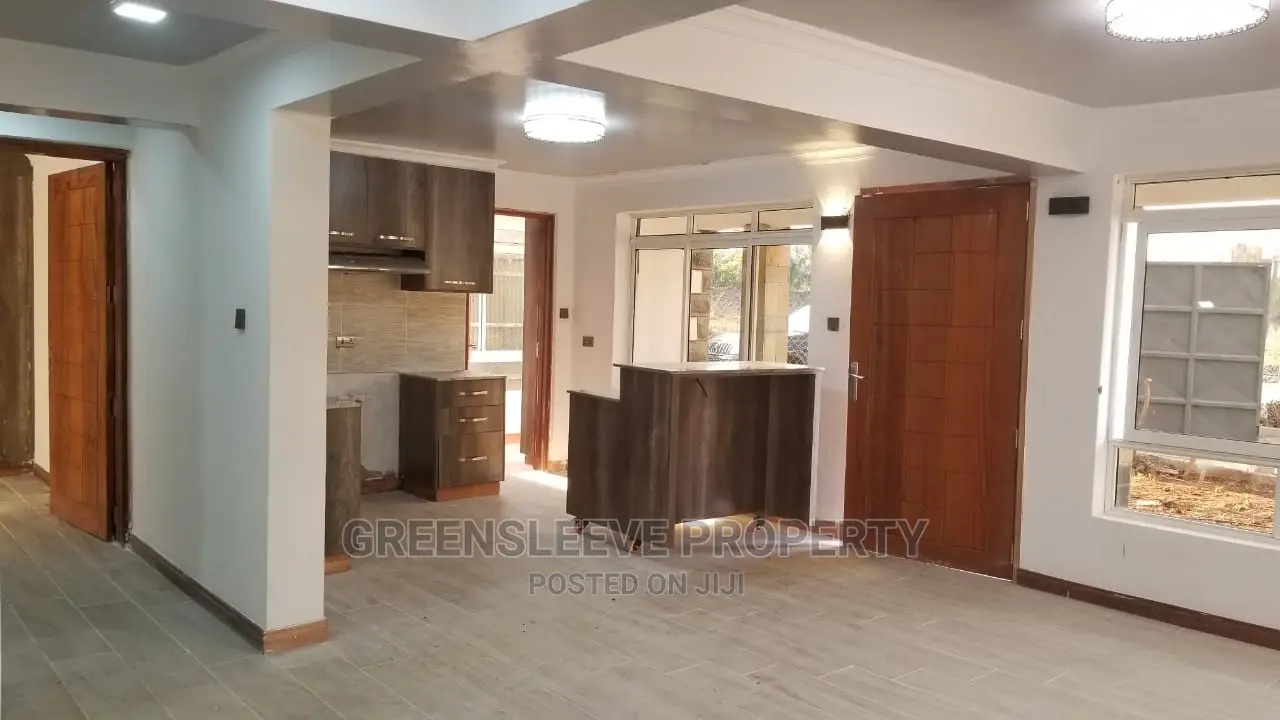 4bdrm Townhouse / Terrace in Bongain, Karen C for Rent in Karen C