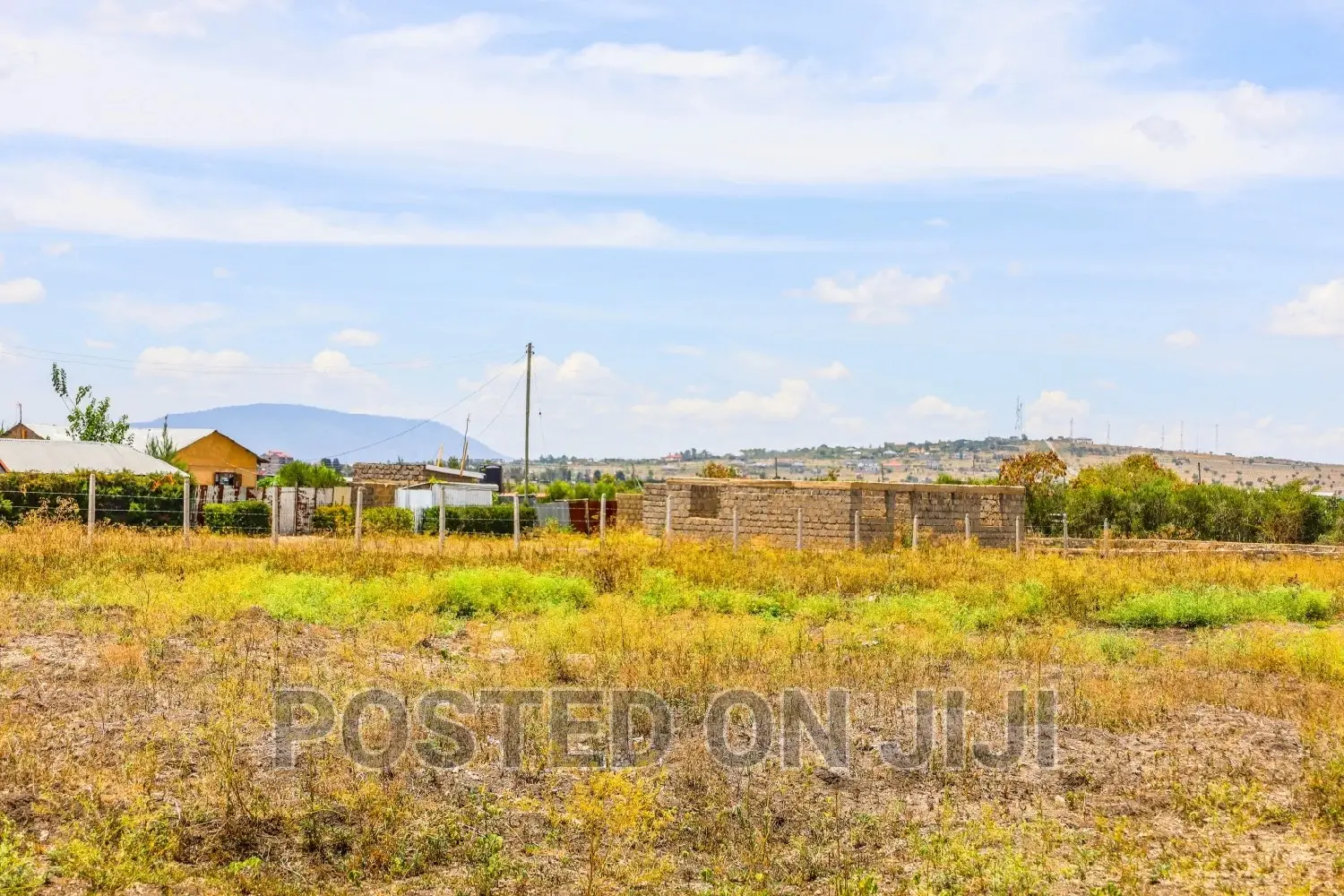  Plots With Ready Title^En in Malaa