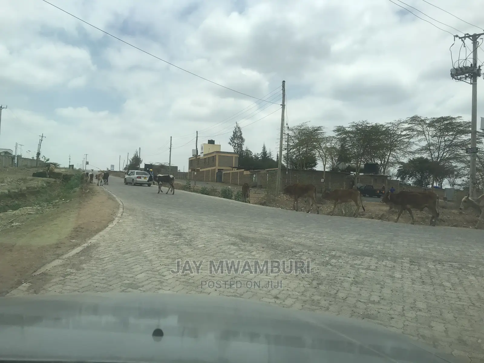 10 Acre Arthi River in Sabaki
